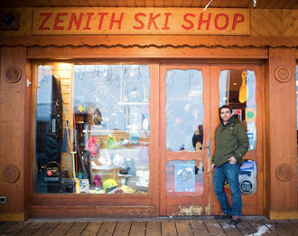 Val Thorens ski shops, ski hire in Val Thorens, snowboard hire in Val Thorens, ski and snowboard servicing, accessories