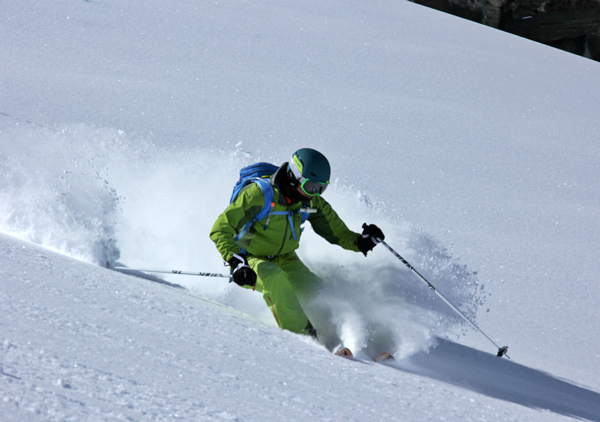 Off piste skiing in Val Thorens