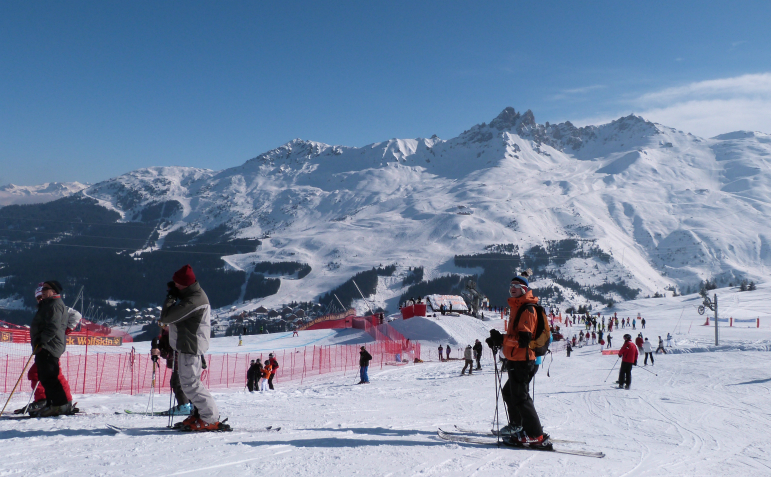Downhill race in Meribel