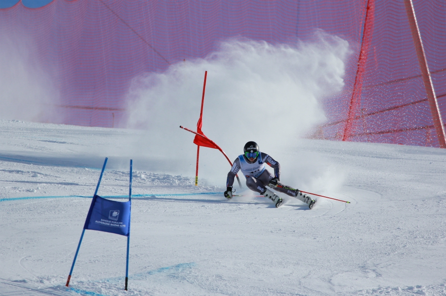 Ski Chrono Samse Tour giant slalom race in Val Thorens